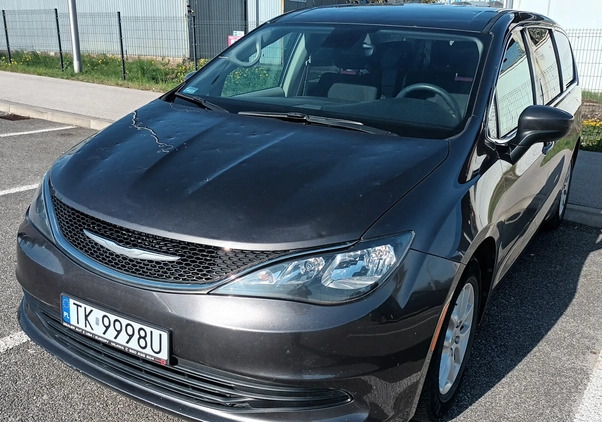 Chrysler Pacifica cena 99900 przebieg: 123000, rok produkcji 2017 z Kielce małe 631